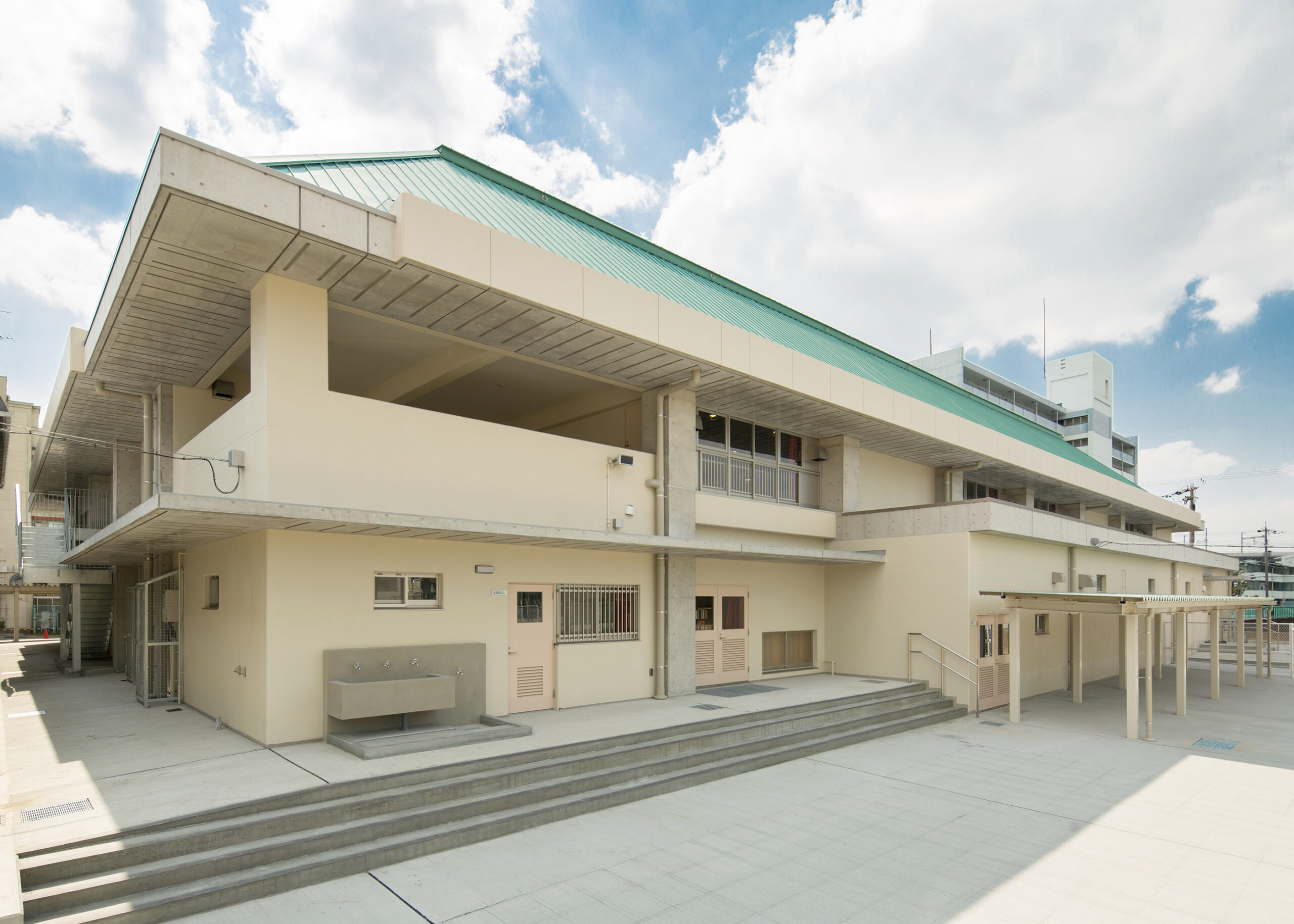 東淀工業高等学校体育館