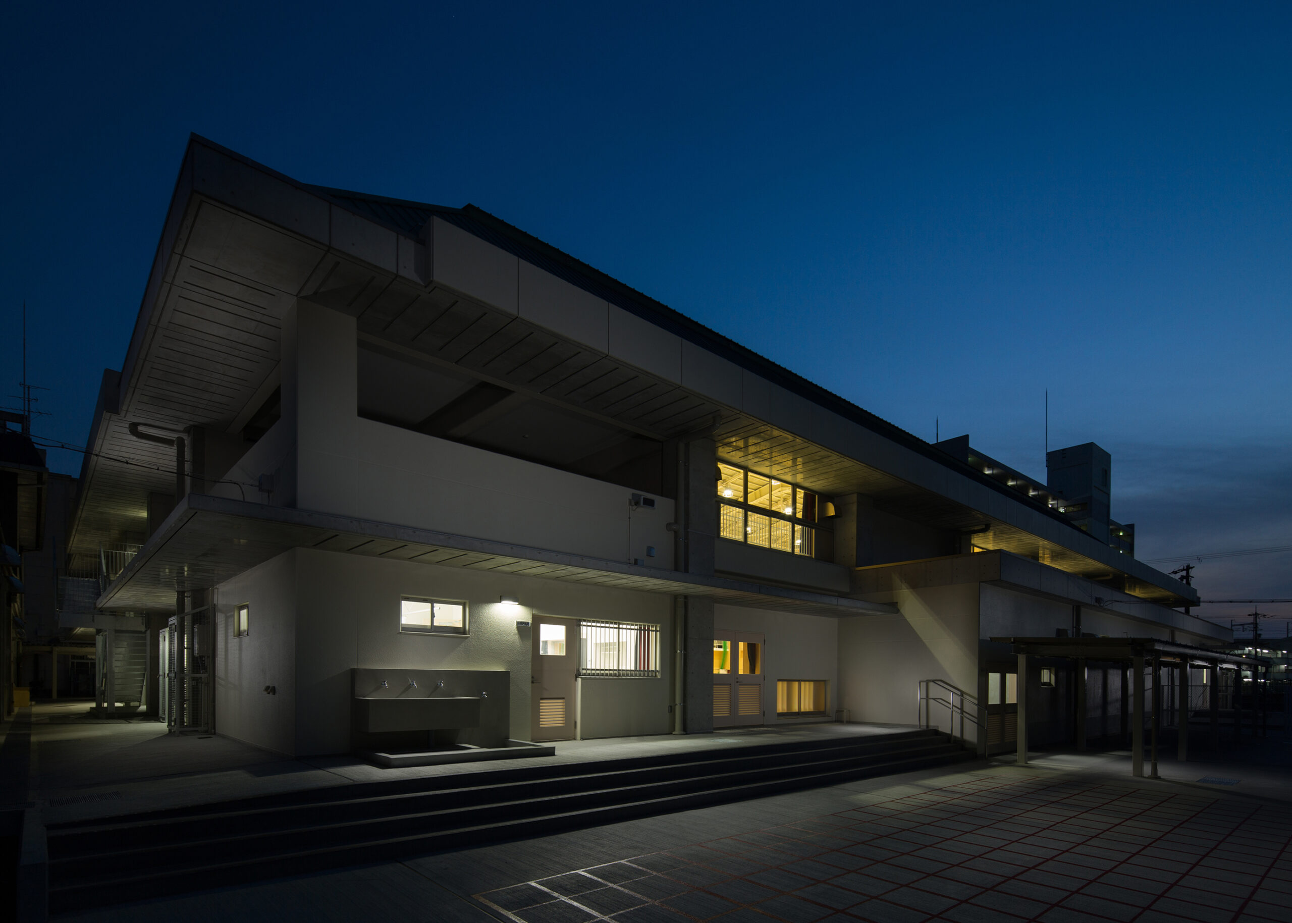 東淀工業高等学校体育館