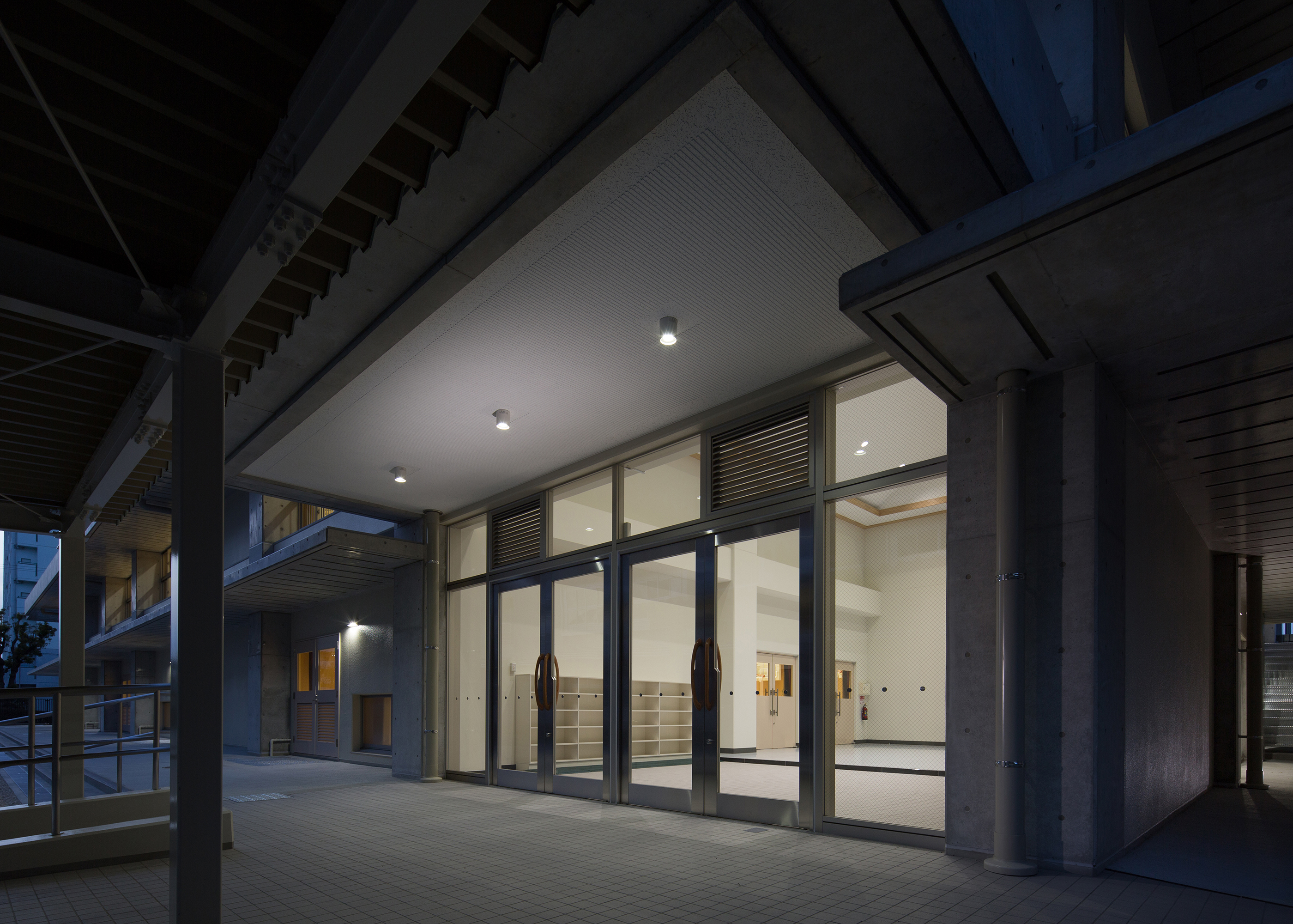 東淀工業高等学校｜大阪市の総合建設会社（株)森長工務店