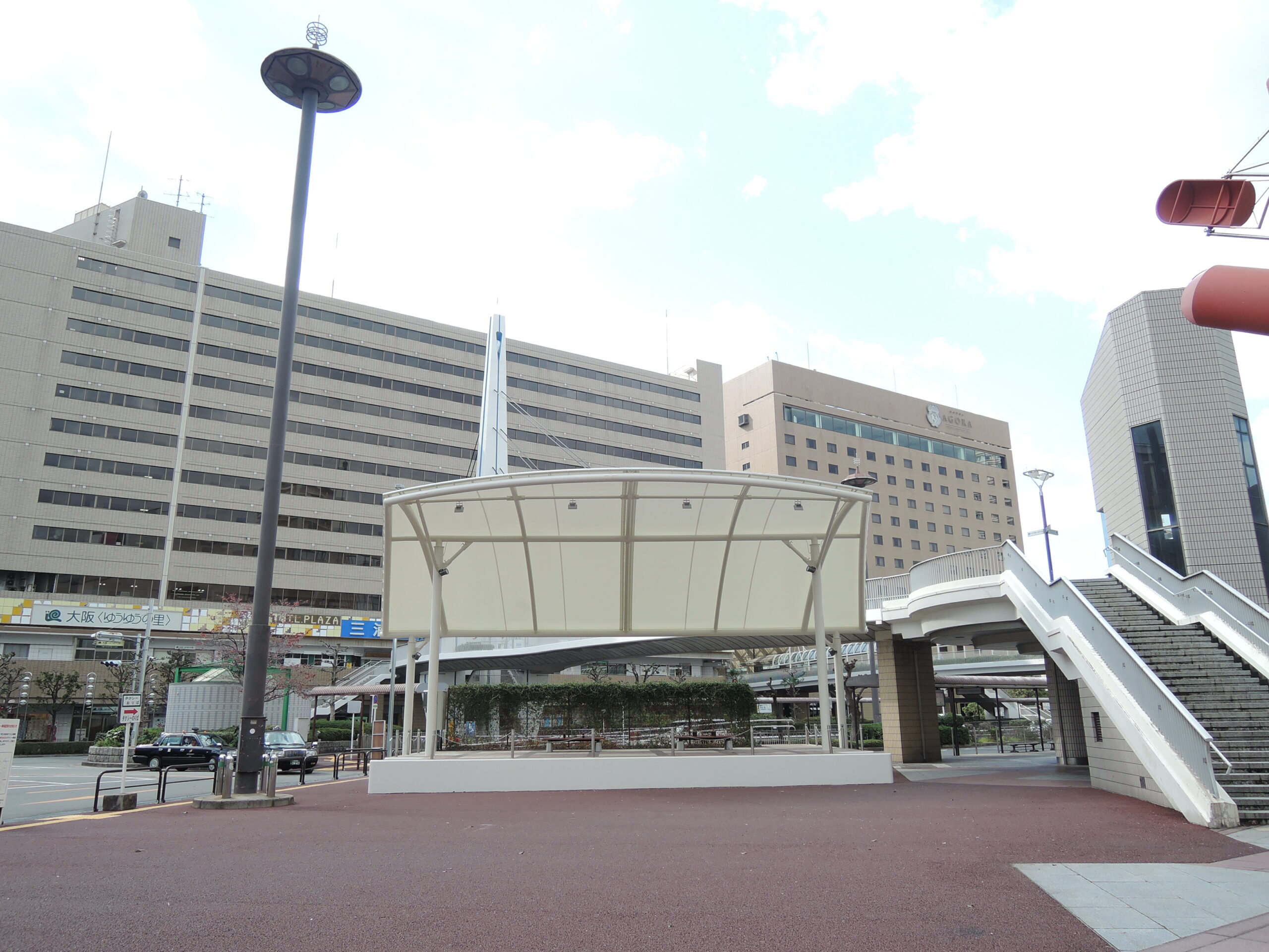 守口市駅前屋外ステージ