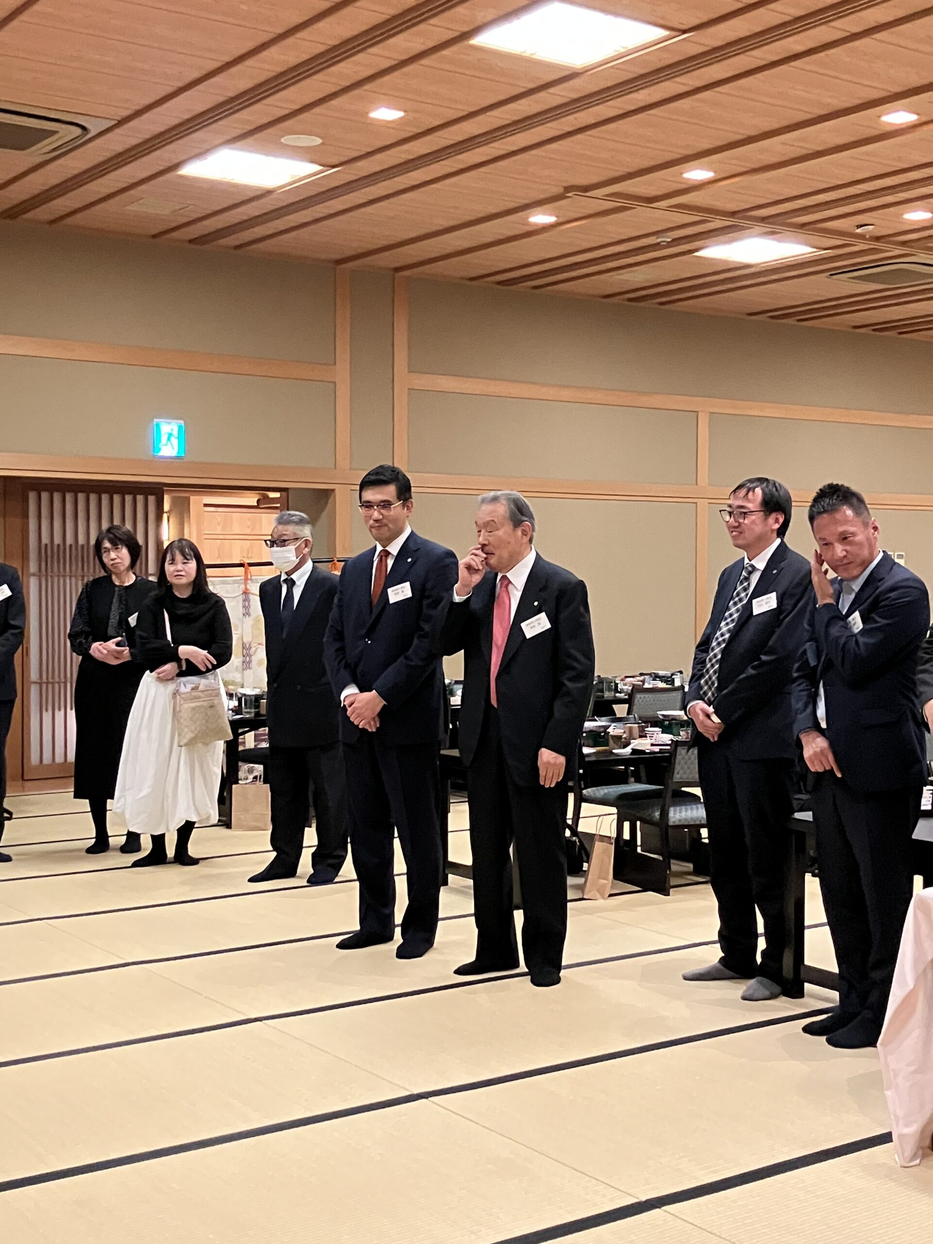 自己に目覚め、自己の道を進む